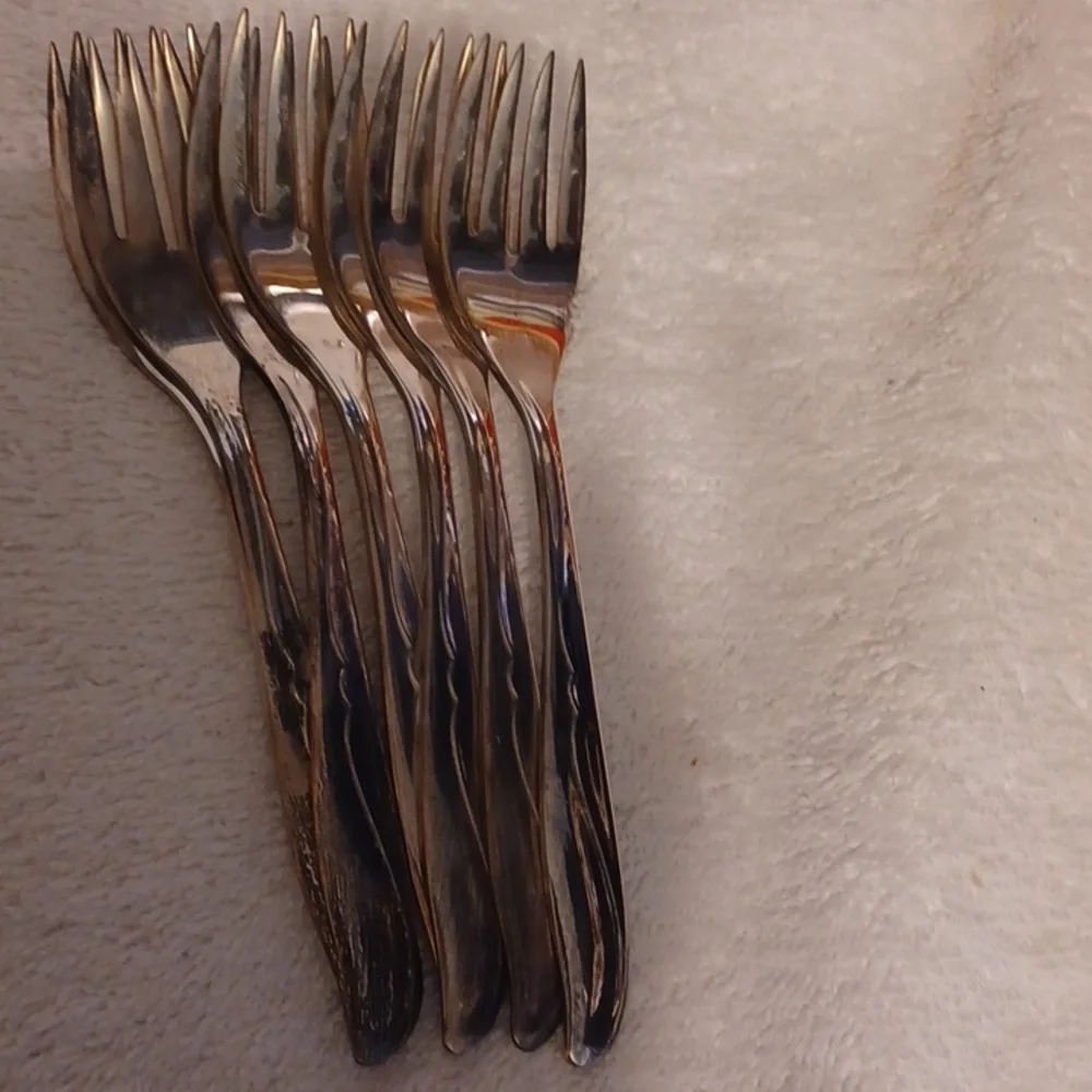 Flatware Meriden 1950's silverplated flatware set  Sea Wings Pattern